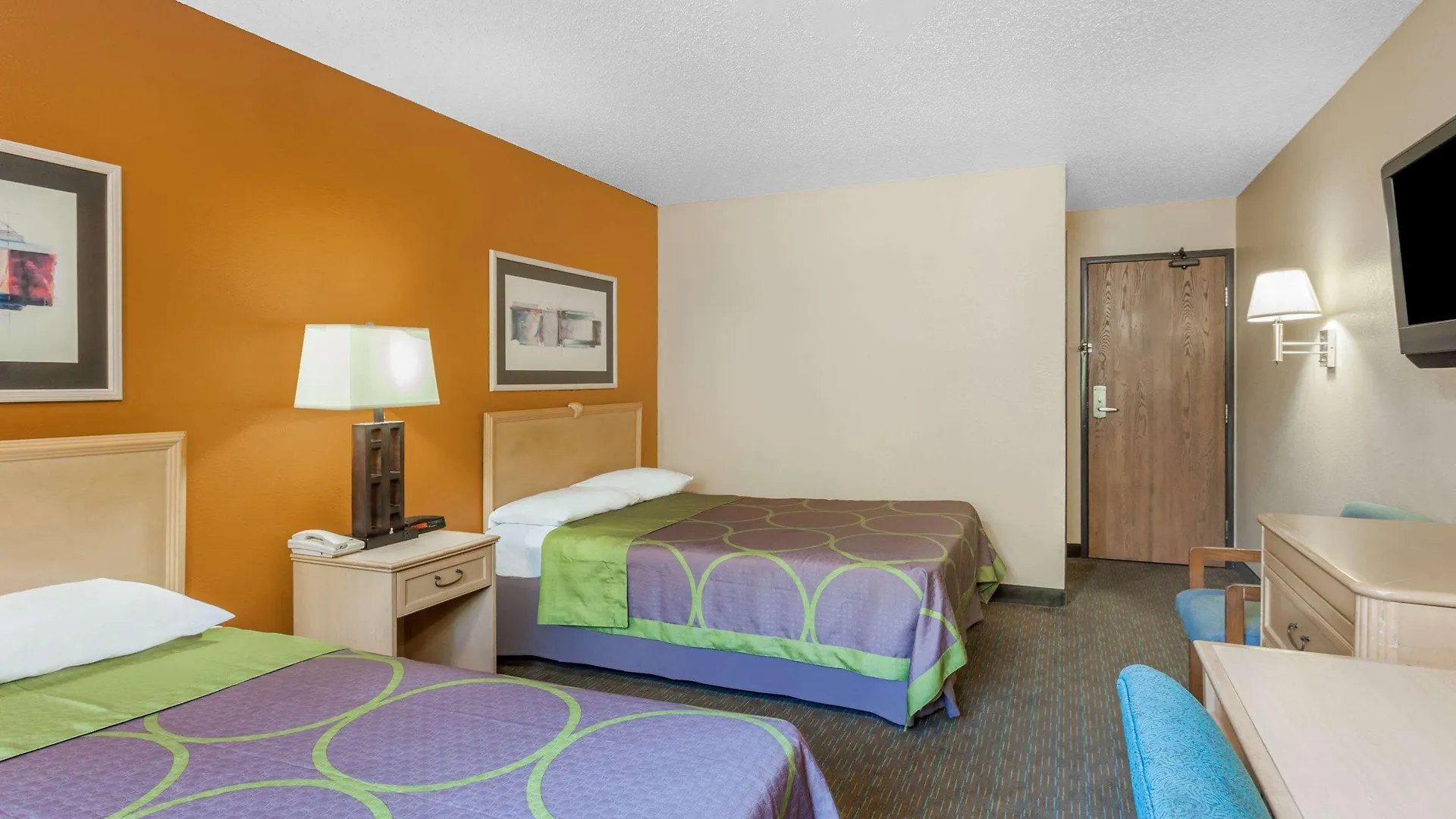 Super 8 By Wyndham Charlotte/Amusement Park Area Hotell  Charlotte