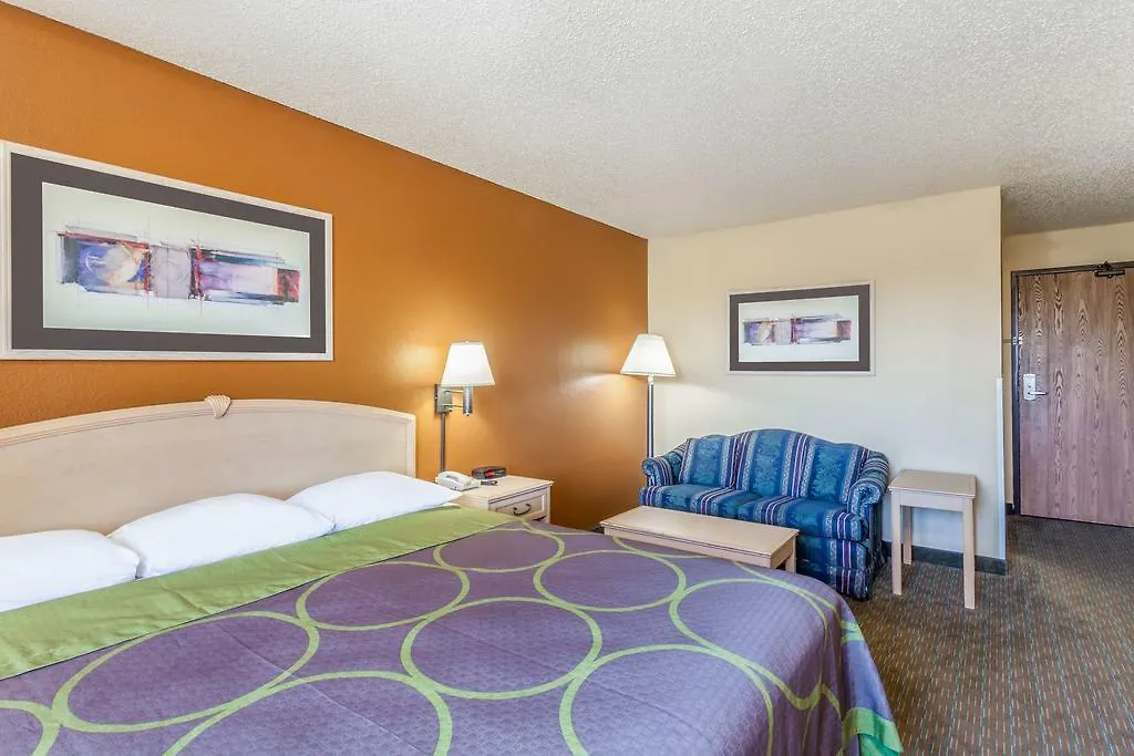Super 8 By Wyndham Charlotte/Amusement Park Area Hotel United States